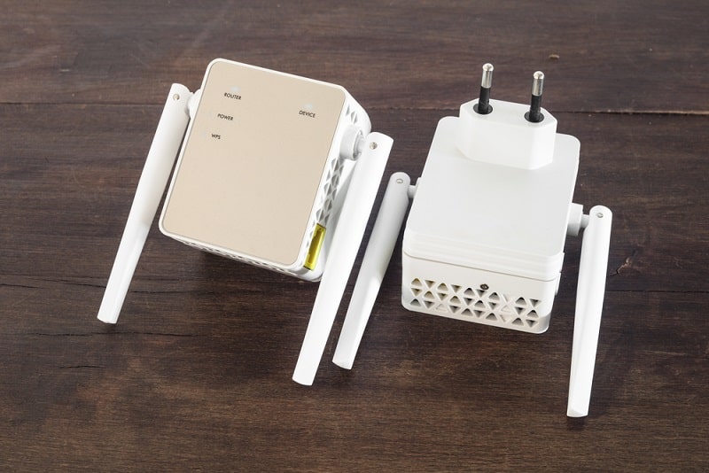 wireless repeater vs extender