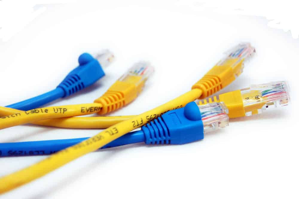 yellow vs blue ethernet cable