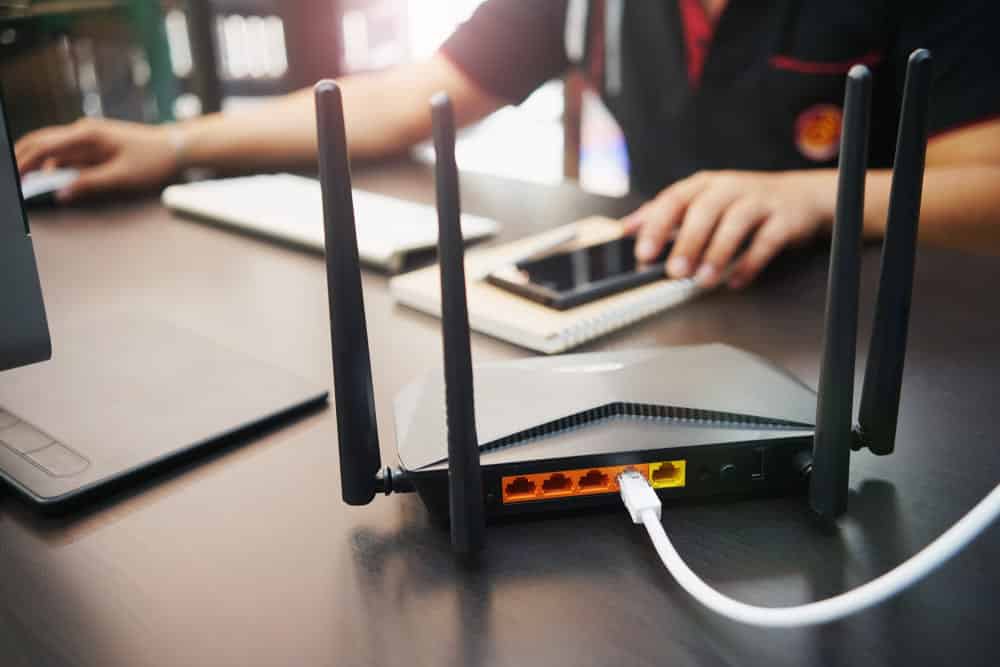 how to find router model remotely