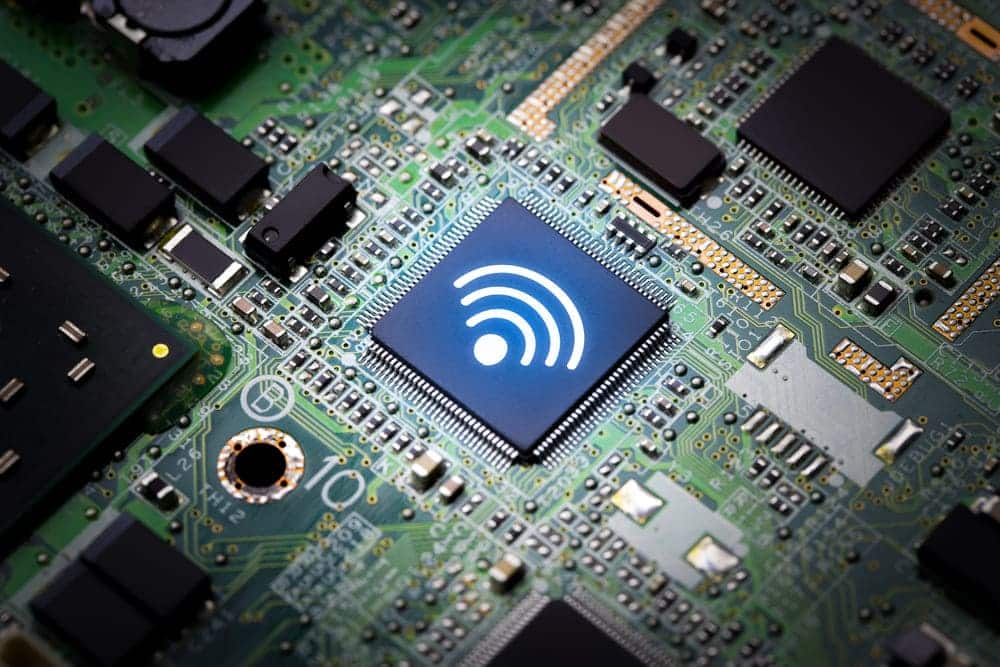 tv connectivity wifi vs bluetooth