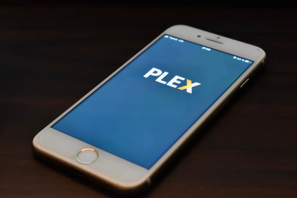 how to update plex app