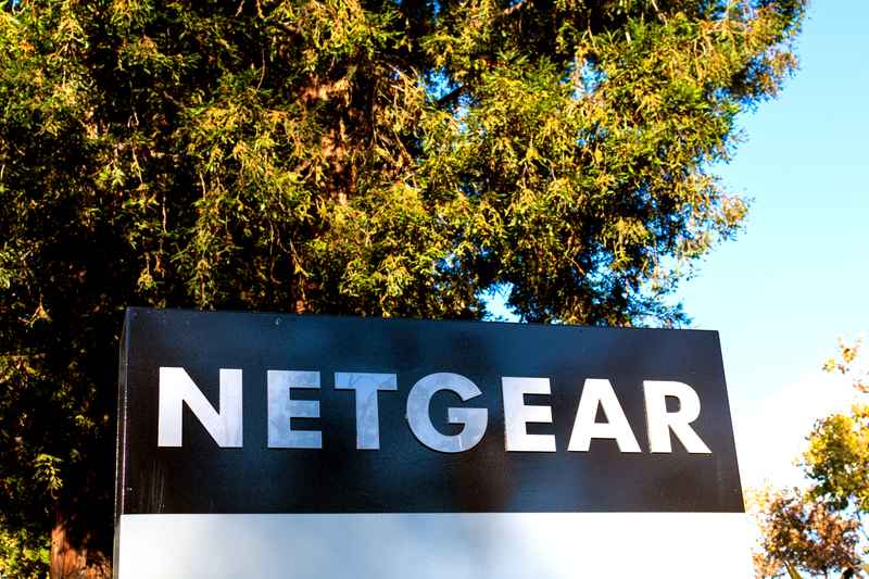 Problems With Netgear Routers The ‘Green Light of Death’