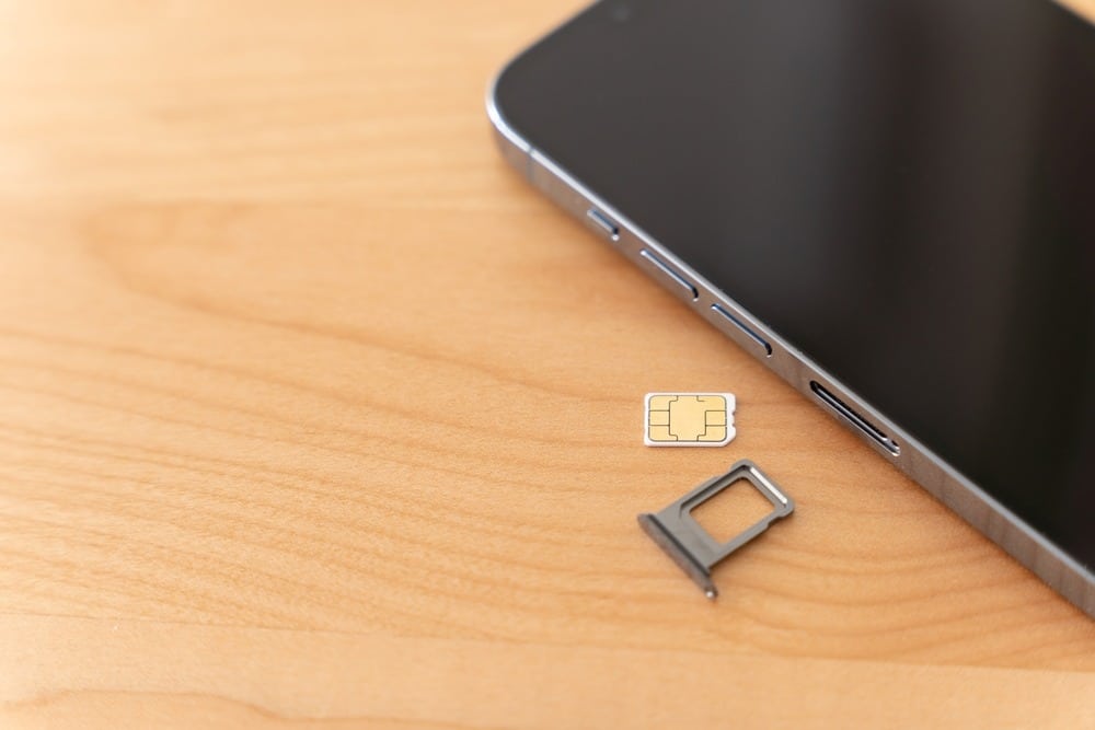 Remove And Insert The SIM Card